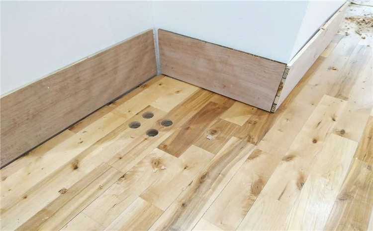 22厚乒乓球館木地板主輔龍骨結(jié)構(gòu)