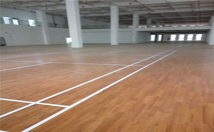 如何讓體育木地板更穩(wěn)定？