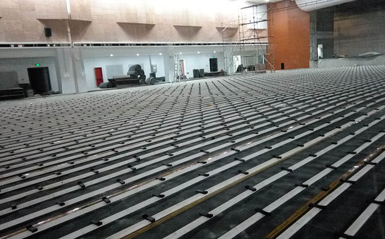 24厚排球館木地板雙層龍骨結(jié)構(gòu)
