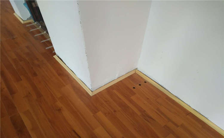 22mm楓木運(yùn)動木地板生產(chǎn)流程