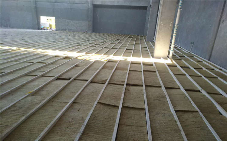 指接板舞臺運動木地板怎么保養(yǎng)？