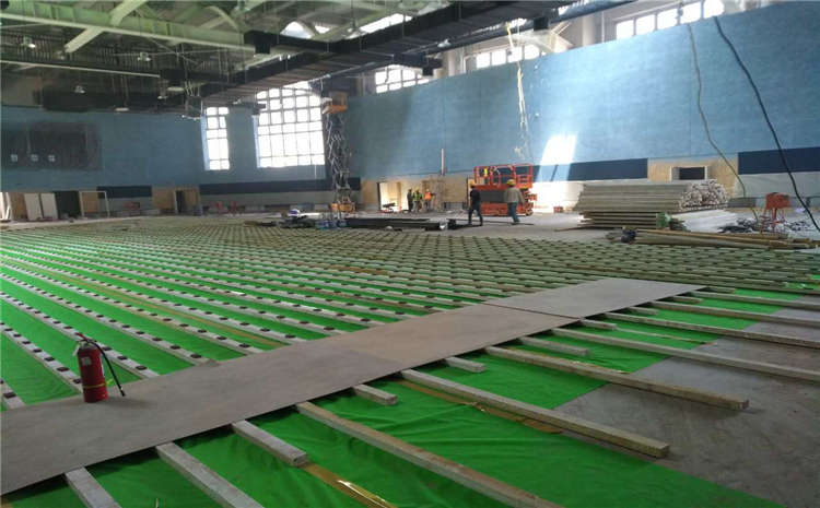 造價(jià)是的多少？楓樺木體育木地板