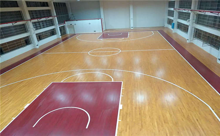 松木籃球館木地板多少錢一平米？