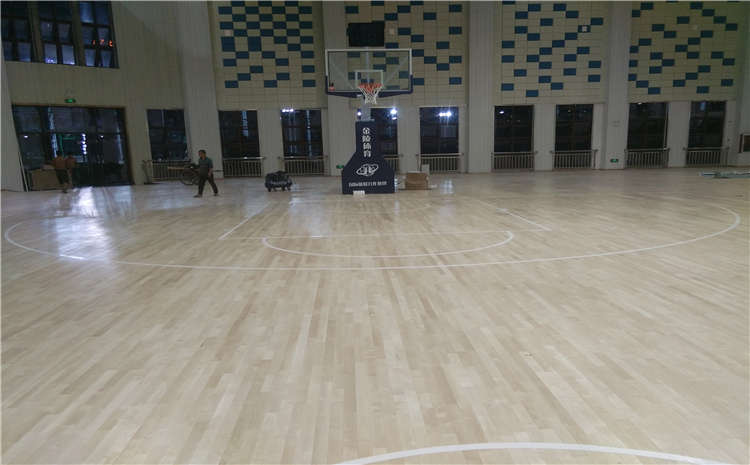 橡膠木體育館木地板生產(chǎn)廠家