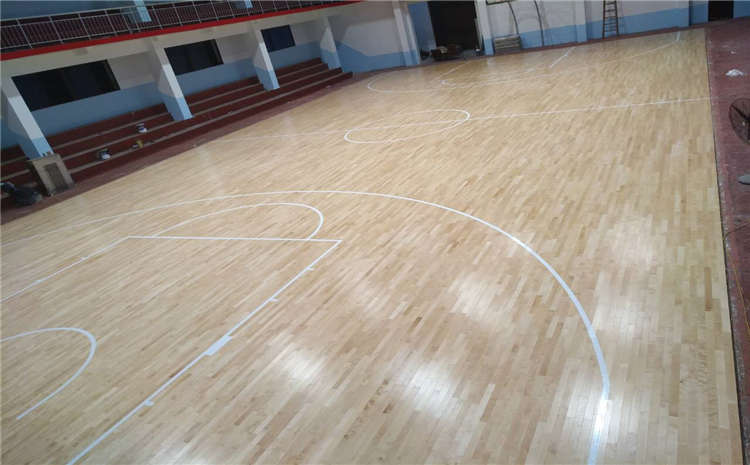 20厚舞臺運動木地板哪個品牌好？
