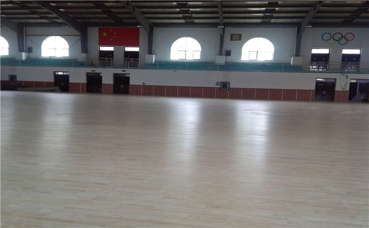 俄勒岡松體育運動地板一般多少錢？