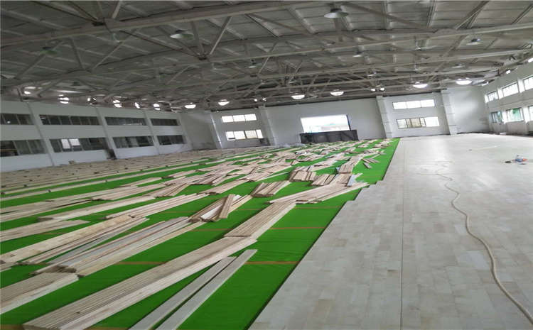 專業(yè)的籃球場木地板主輔龍骨結(jié)構(gòu)