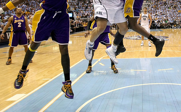 指接板舞臺(tái)實(shí)木地板價(jià)格是多少錢？