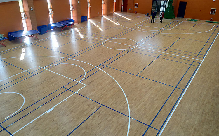 松木舞臺(tái)實(shí)木地板多少錢一平米？