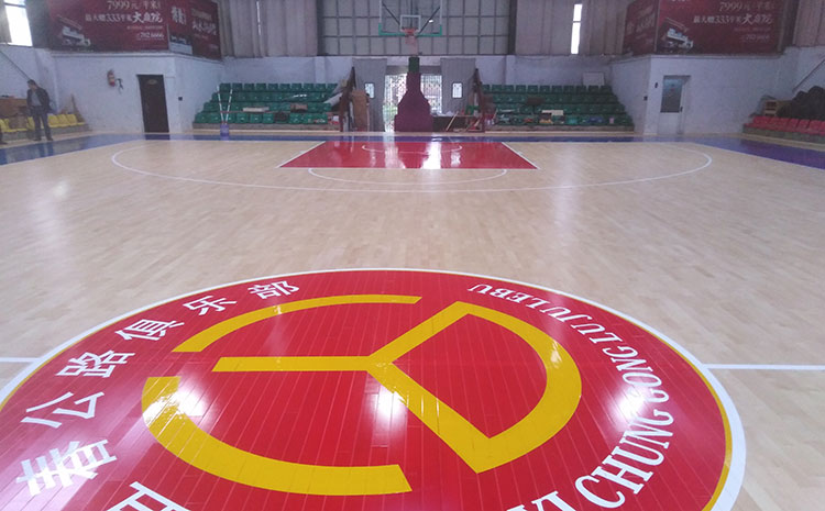 運(yùn)動(dòng)木地板脫皮有辦法嗎？