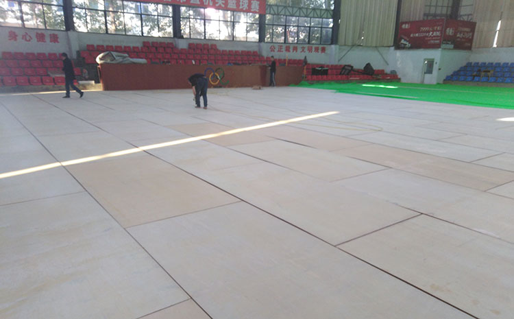 拼接板體育館實木地板哪個品牌好？