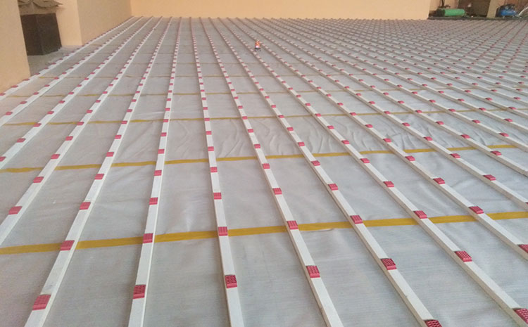 學(xué)校籃球場(chǎng)木地板主輔龍骨結(jié)構(gòu)