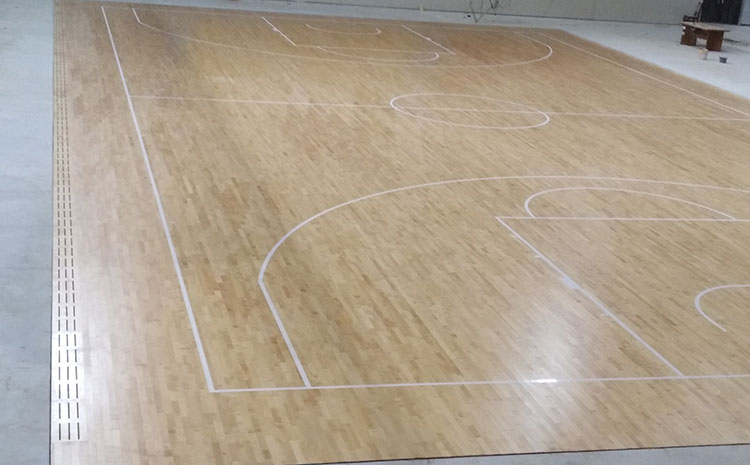 指接板舞臺(tái)木地板怎么翻新？