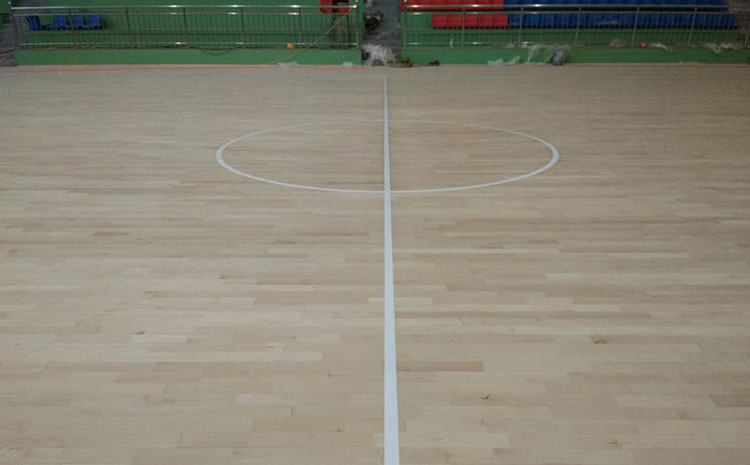 拼接板實(shí)木運(yùn)動(dòng)地板哪個(gè)牌子好？