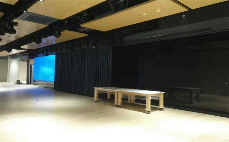 柞木木地板籃球館主輔龍骨結(jié)構(gòu)