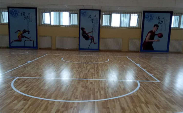 楓樺木體育館實木地板怎么翻新