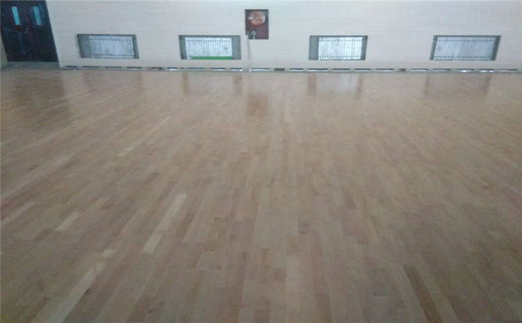 指接板籃球場地木地板規(guī)格