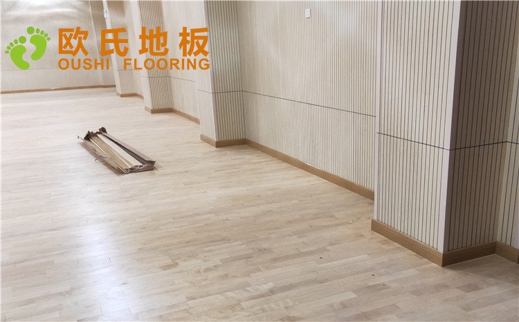 上海豐莊西路綠地小學(xué)舞臺木地板案例