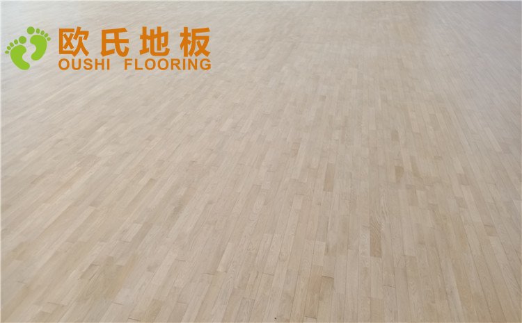 北京房山城建婁子水小學(xué)籃球館木地板案例